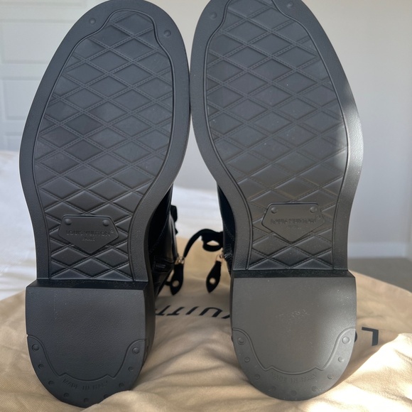 Citizen Flat Ranger Boot, Louis Vuitton - Picture 6 of 7